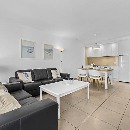 شقة Casahost Bastian Boutique II Seaview كوستا تاغيسي المظهر الخارجي الصورة