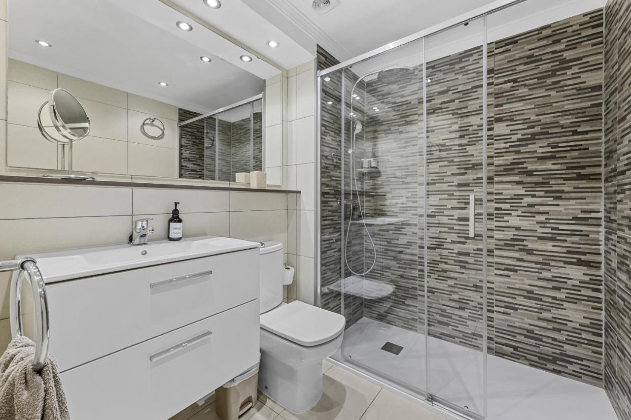 شقة Casahost Bastian Boutique II Seaview كوستا تاغيسي المظهر الخارجي الصورة