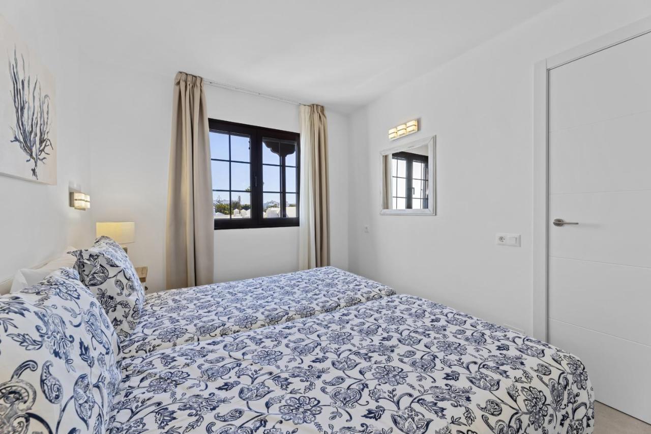 شقة Casahost Bastian Boutique II Seaview كوستا تاغيسي المظهر الخارجي الصورة