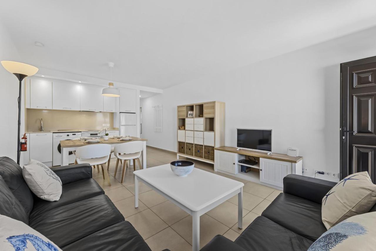 شقة Casahost Bastian Boutique II Seaview كوستا تاغيسي المظهر الخارجي الصورة
